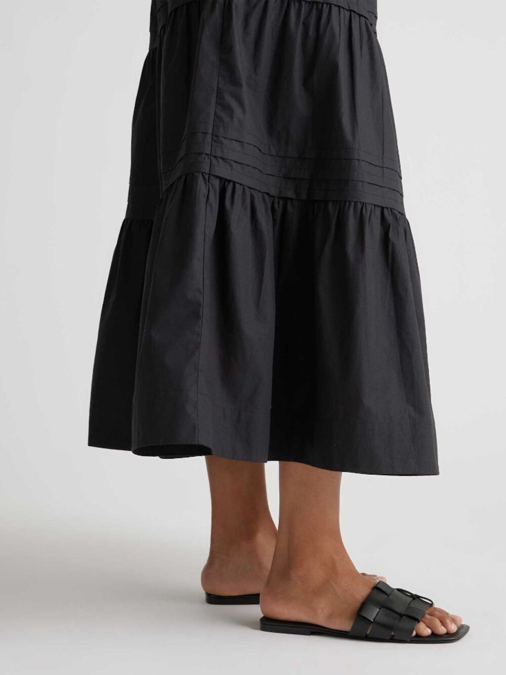 Poplin Tiered Maxi Skirt in Black - Picture 6 of 9
